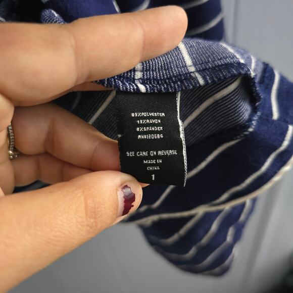 Torrid Navy Striped Open Front Blazer Size 1 – Nautical, Workwear, Minimalist - Picture 4 of 6